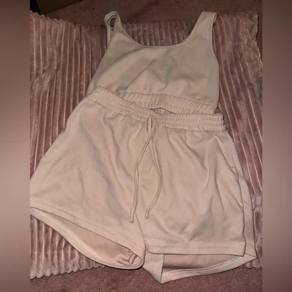BRAND NEW! 💖Women’s Two Piece Shorts Set- - Picture 2 of 5